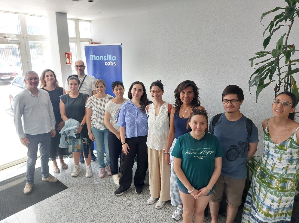 Students from the 13th GESTIDI Program Visit Mansilla Cabs